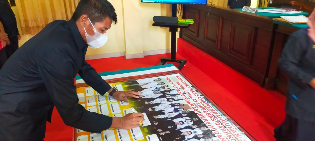Evaluasi dan Komitmen 2