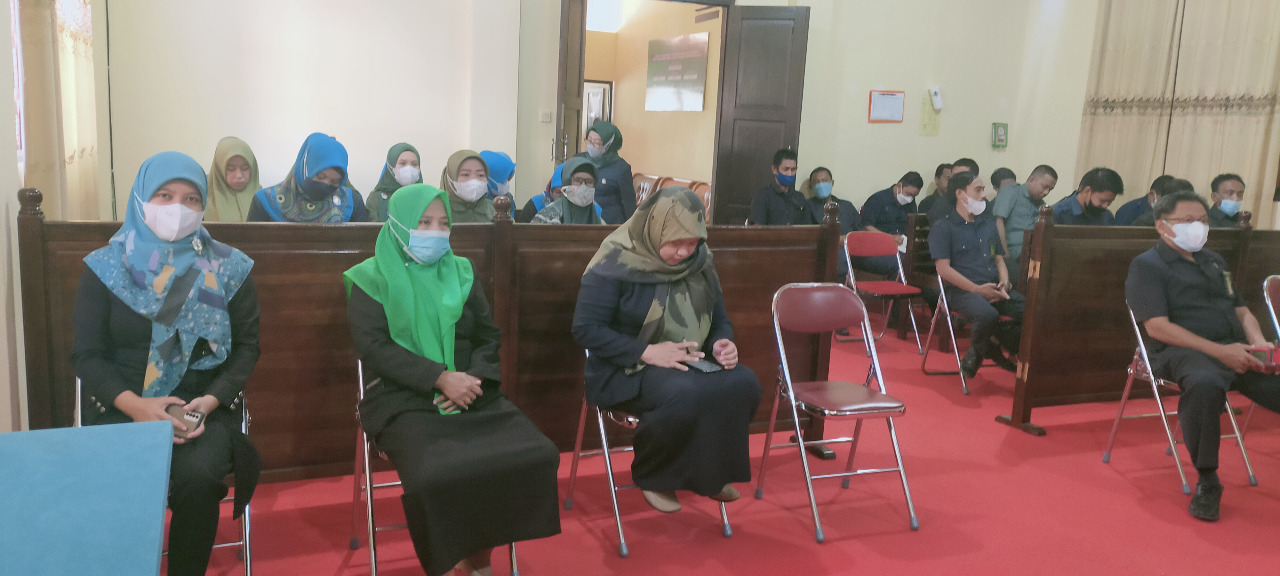 Rapat perdana 3